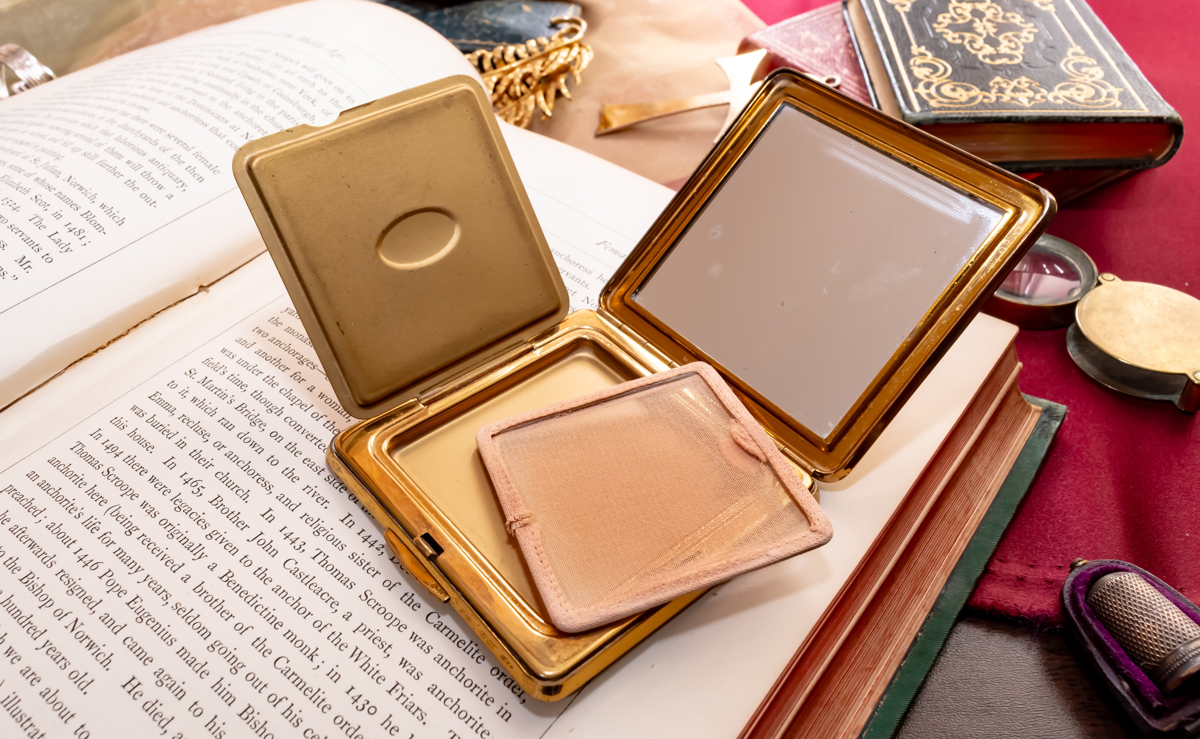 Kigu Square Gold Powder Compact, Rare English Vanity Compact, Vintage