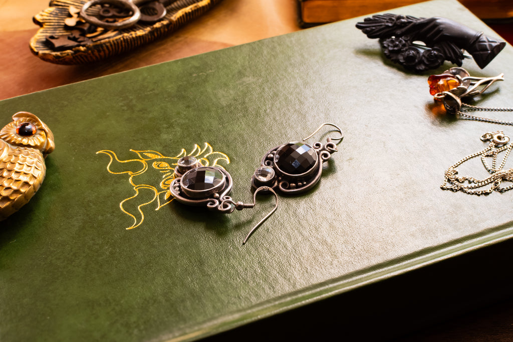 Vintage 925 Sterling Silver Faceted Black Onyx Dangle Drop Earrings, Scrollwork Detail, Excellent