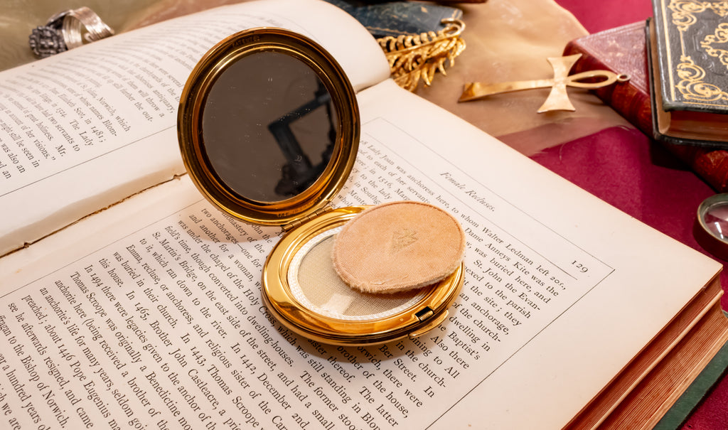 Kigu Mini Powder Compact, English Enamel Vanity Compact, New