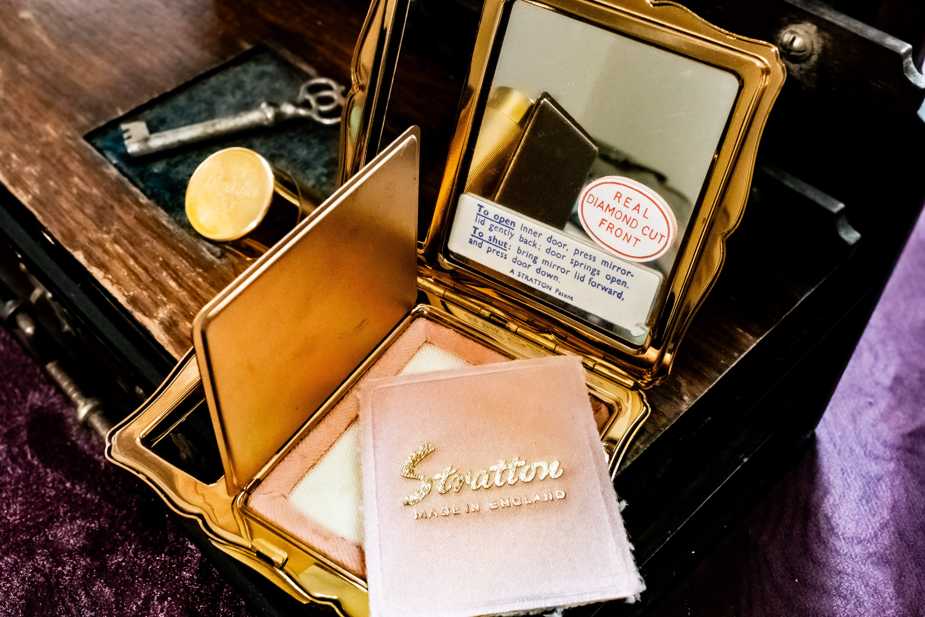 Stratton Carry-All Square Gold-Tone Powder Compact with Lipstick Holder, New, Made in England, Original Box