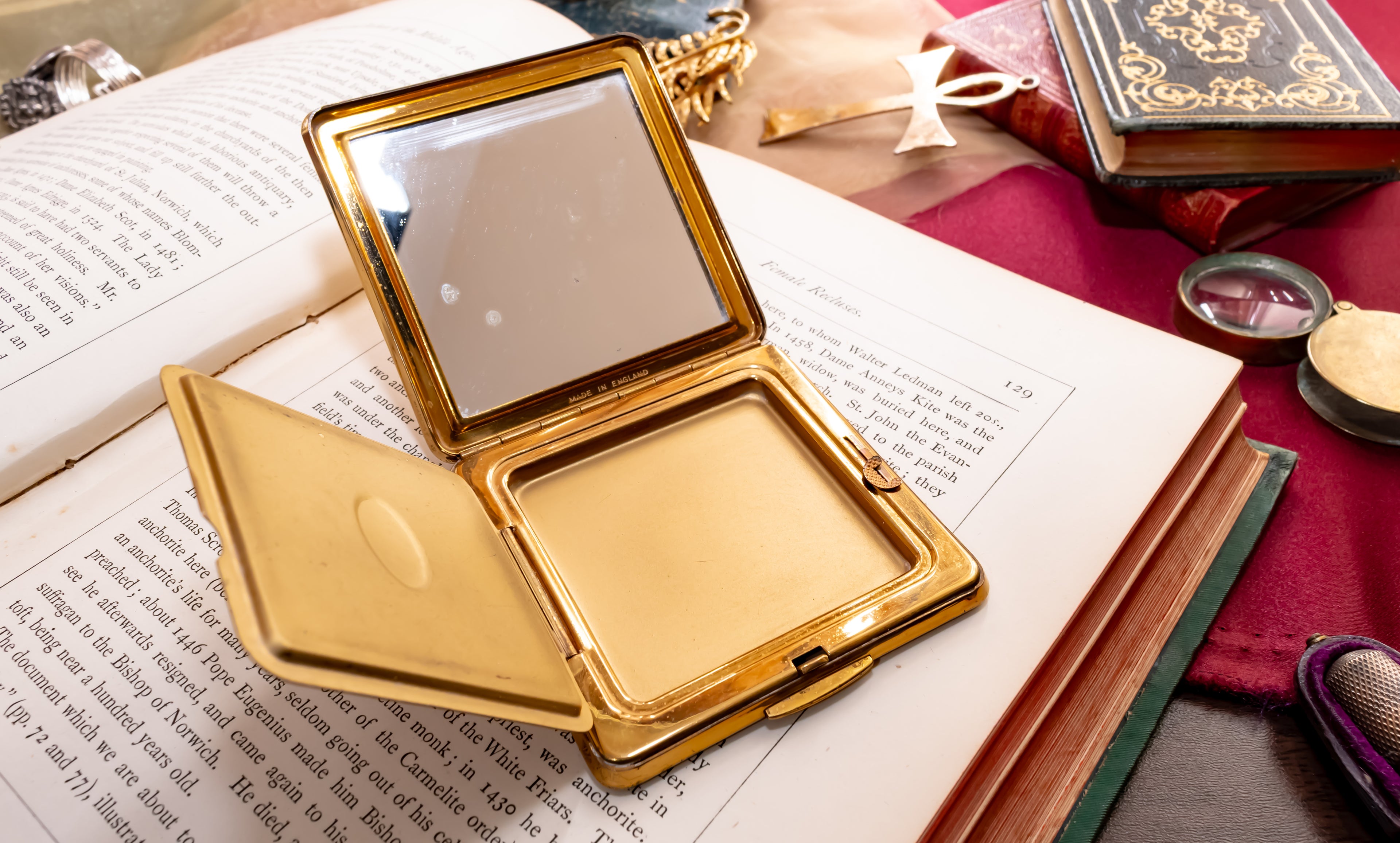 Kigu Square Gold Powder Compact, Rare English Vanity Compact, Vintage