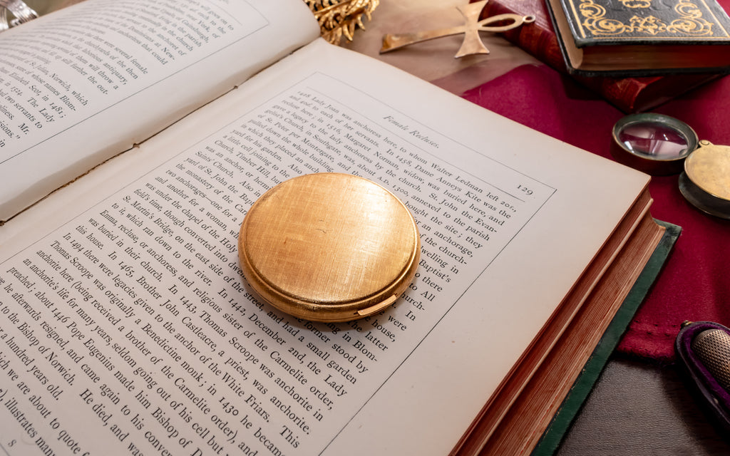 Elisabeth Arden Gold Powder Compact, Vintage Swiss Enamel Vanity Compact
