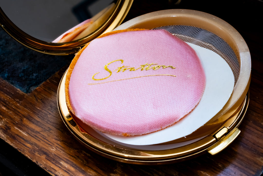 Stratton Round White Enamel Floral Powder Compact, New, Made in England, Original Box
