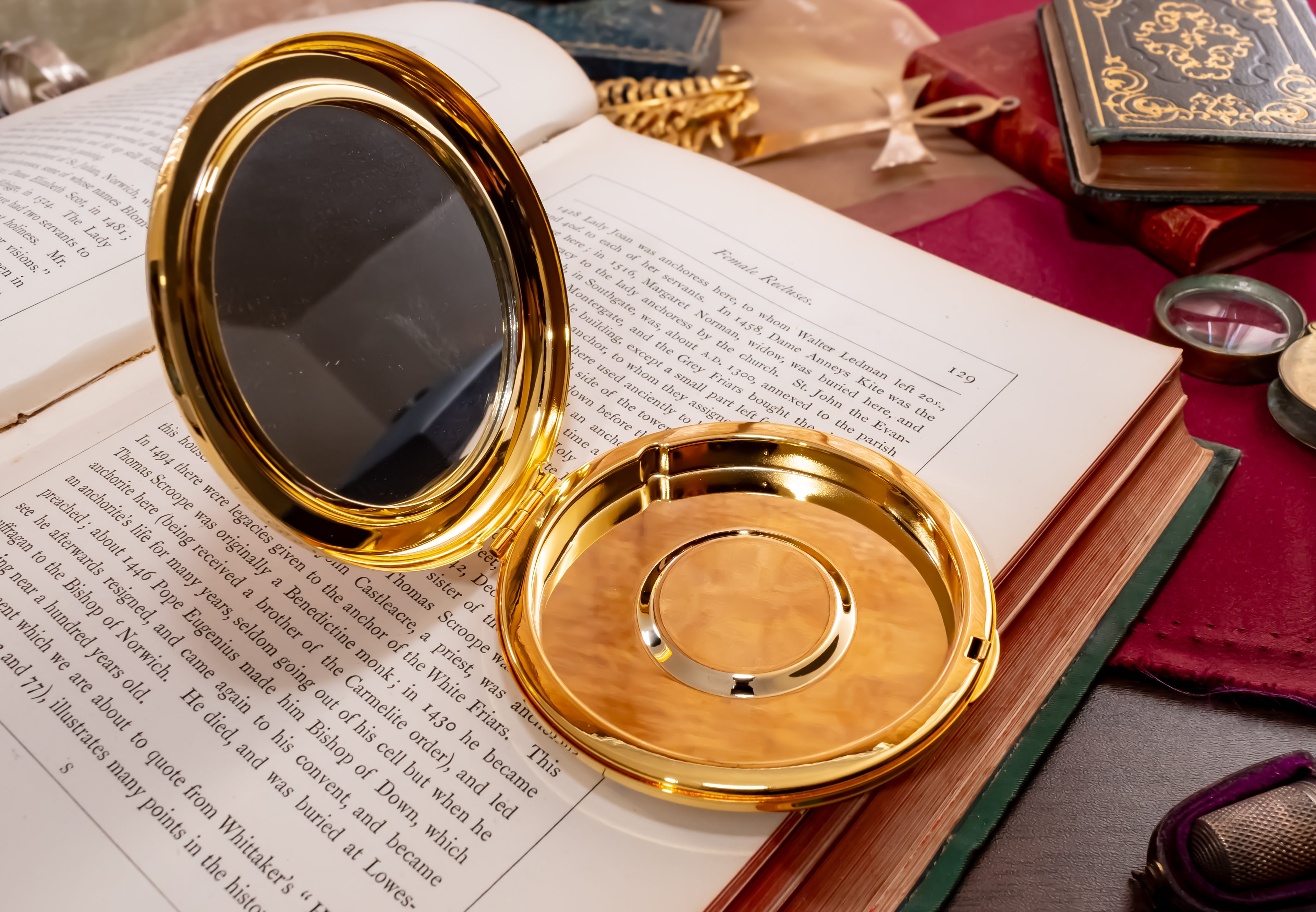 Coty L'Aimant 75th Anniversary Limited Edition Gold-Plated Powder Compact, Red & Yellow Enamel Dot Lid, Brand New in Original Box, 2002