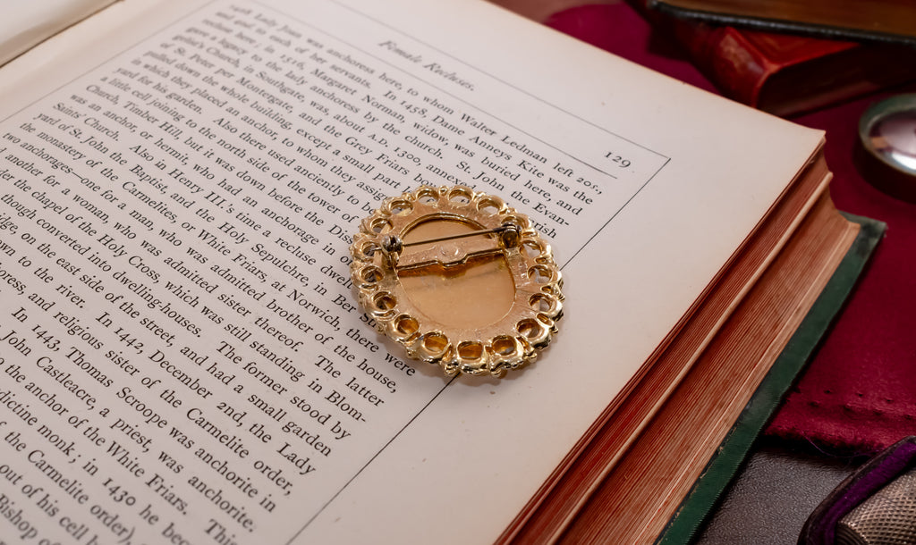 Vintage Gold-Tone Brooch, Reverse-Printed Lucite Floral Cabochon, Butterscotch Amber, Mid-Century Victorian Revival, Good Vintage Condition