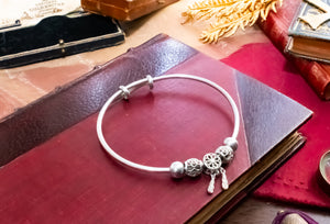 999 Fine Sterling Silver Expandable Bangle, Filigree Flower Beads & Feather Charms, Excellent
