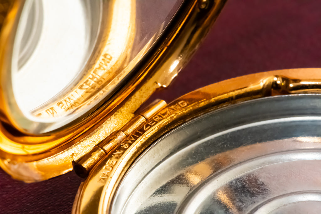 Vintage Elizabeth Arden Swiss Made Powder Compact, Gold Embossed Floral, Garnet Cabochons, Slip Included, Excellent