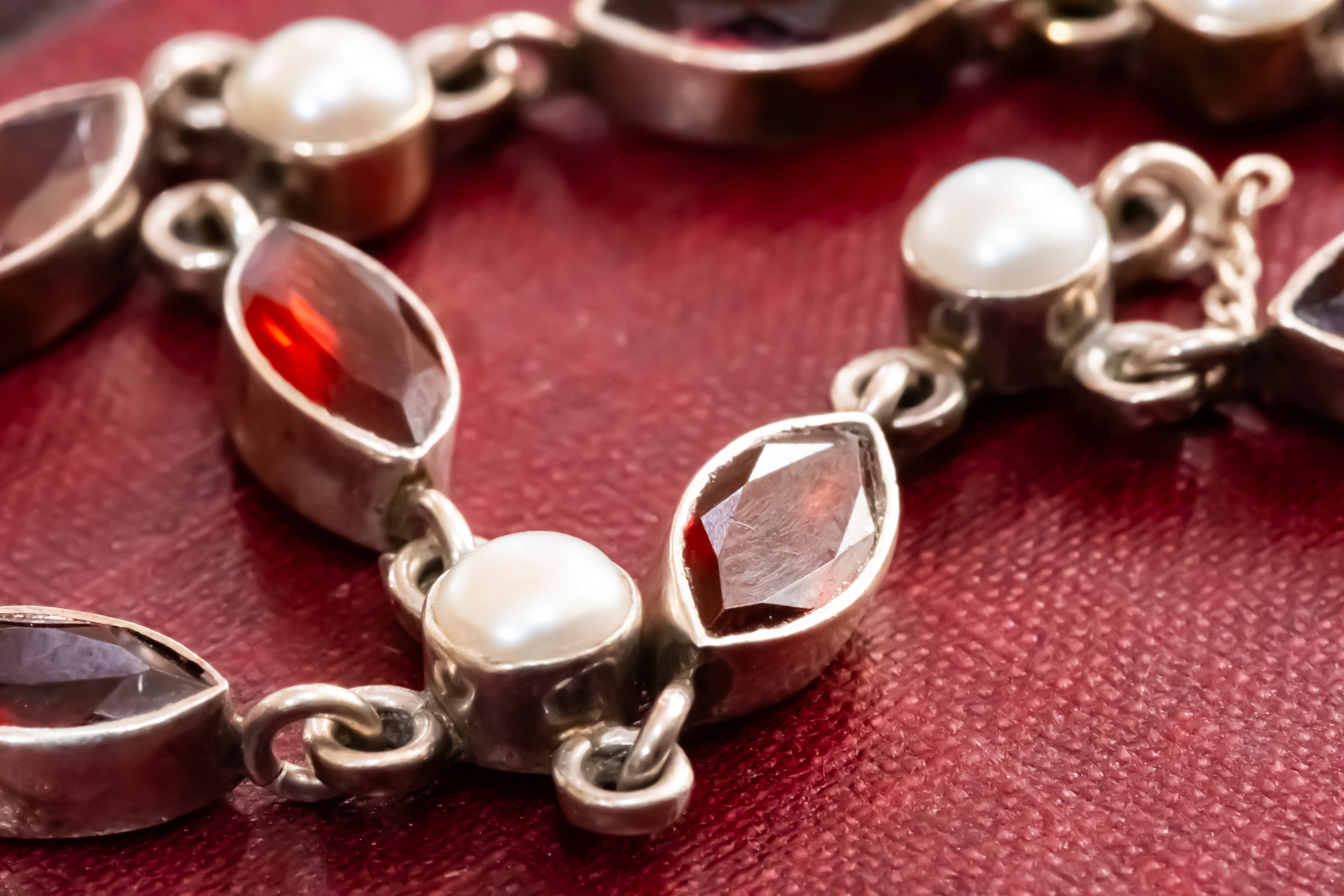 Vintage 925 Sterling Silver Red Garnet & Pearl Linked Necklace, Marquise Settings, Excellent