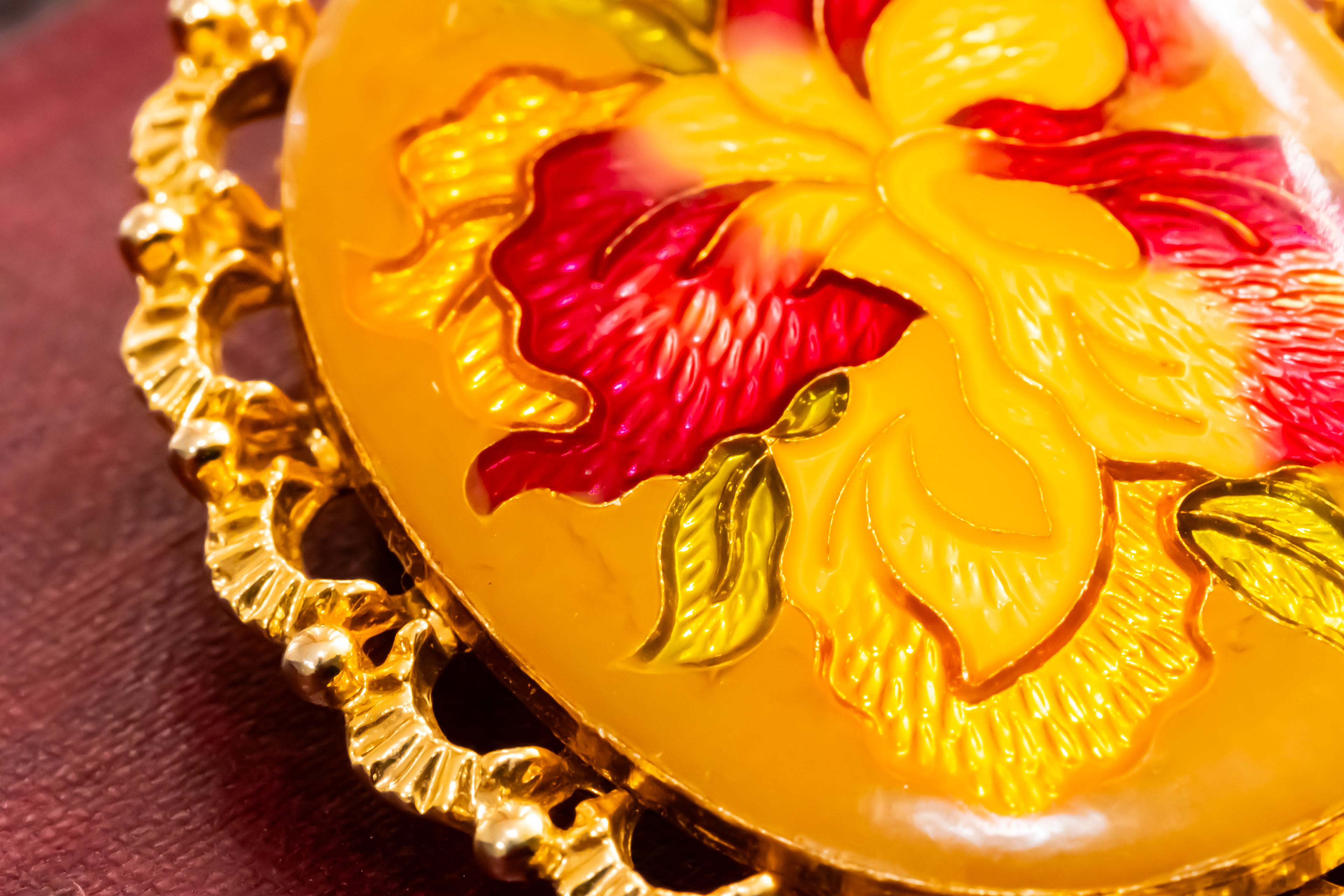 Vintage Gold-Tone Brooch, Reverse-Printed Lucite Floral Cabochon, Butterscotch Amber, Mid-Century Victorian Revival, Good Vintage Condition