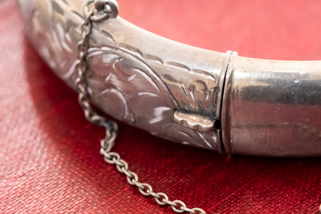 Antique Sterling Silver Hinged Bangle, Engraved Acanthus Scroll, Thomas Hayes Ltd Birmingham 1960, Safety Chain, Excellent Condition
