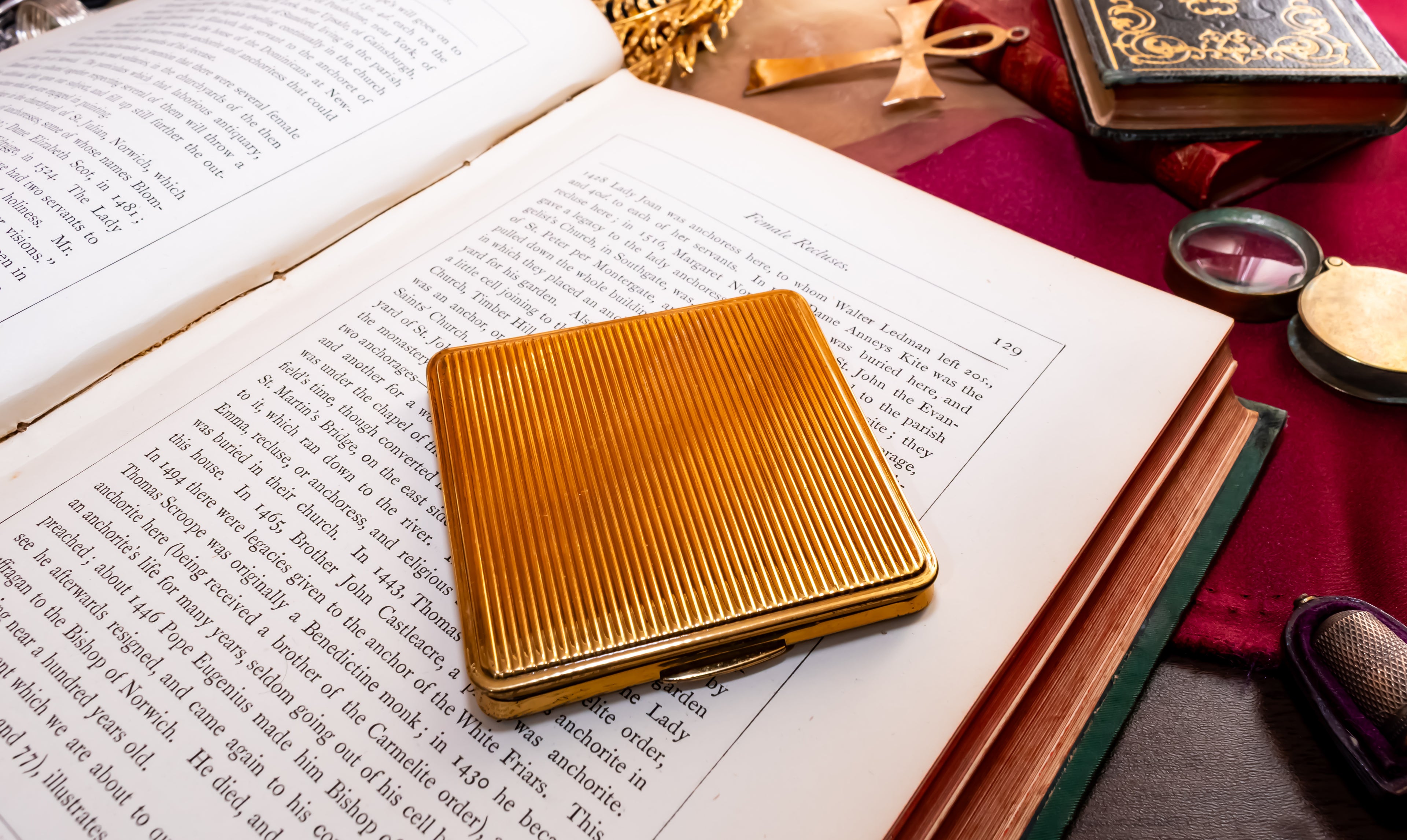Kigu Square Gold Powder Compact, Rare English Vanity Compact, Vintage