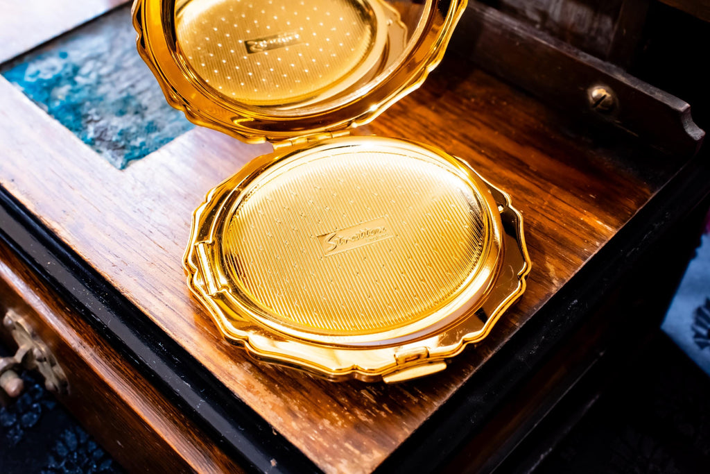 Vintage Stratton Queen Convertible Powder Compact, Floral G. Breeze, 1970s