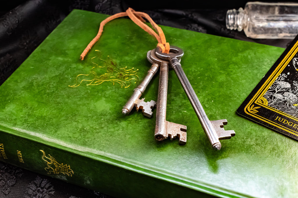 Antique Cast Iron Skeleton Keys Bundle, Set of 3, Gothic Altar Tools