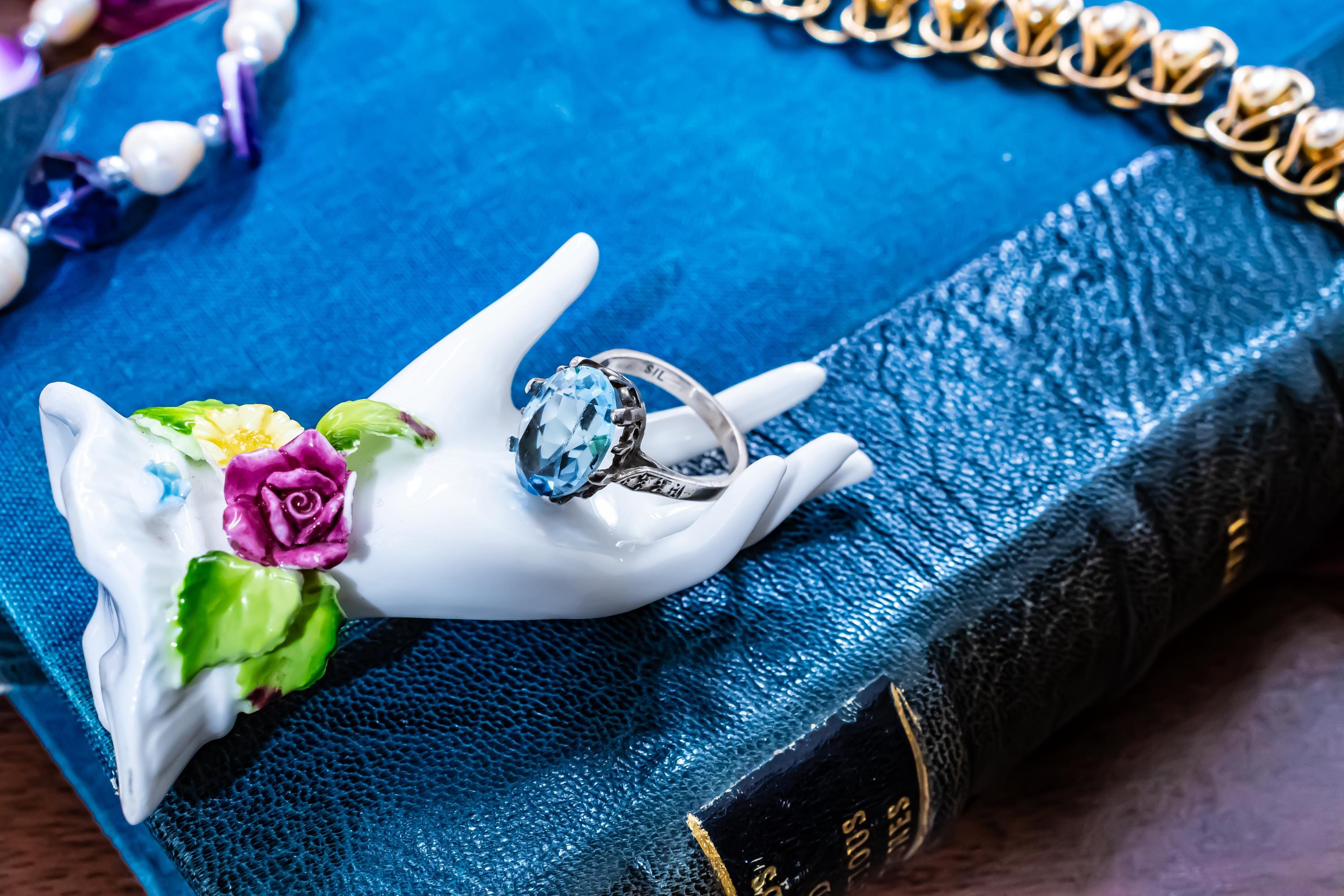 Vintage Sky Blue Topaz Statement Ring, Ornate Silver Crown Setting, Chunky Oval Gemstone