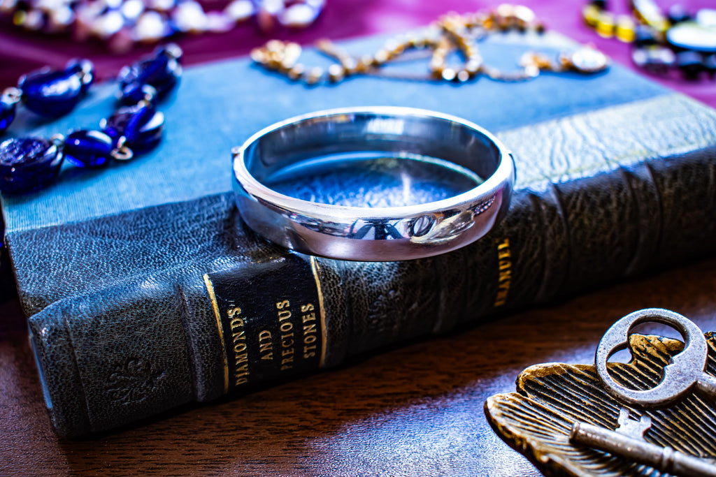 The Vault: Custom Vintage Jewelry Sourcing Commission & Curation Retainer - House of Virex