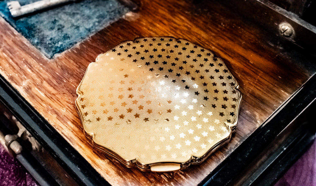Vintage Stratton Star Base Powder Compact. Black Enamel & Gold Starburst, Midnight Vanity Relic, Shadow and Silver Vault.