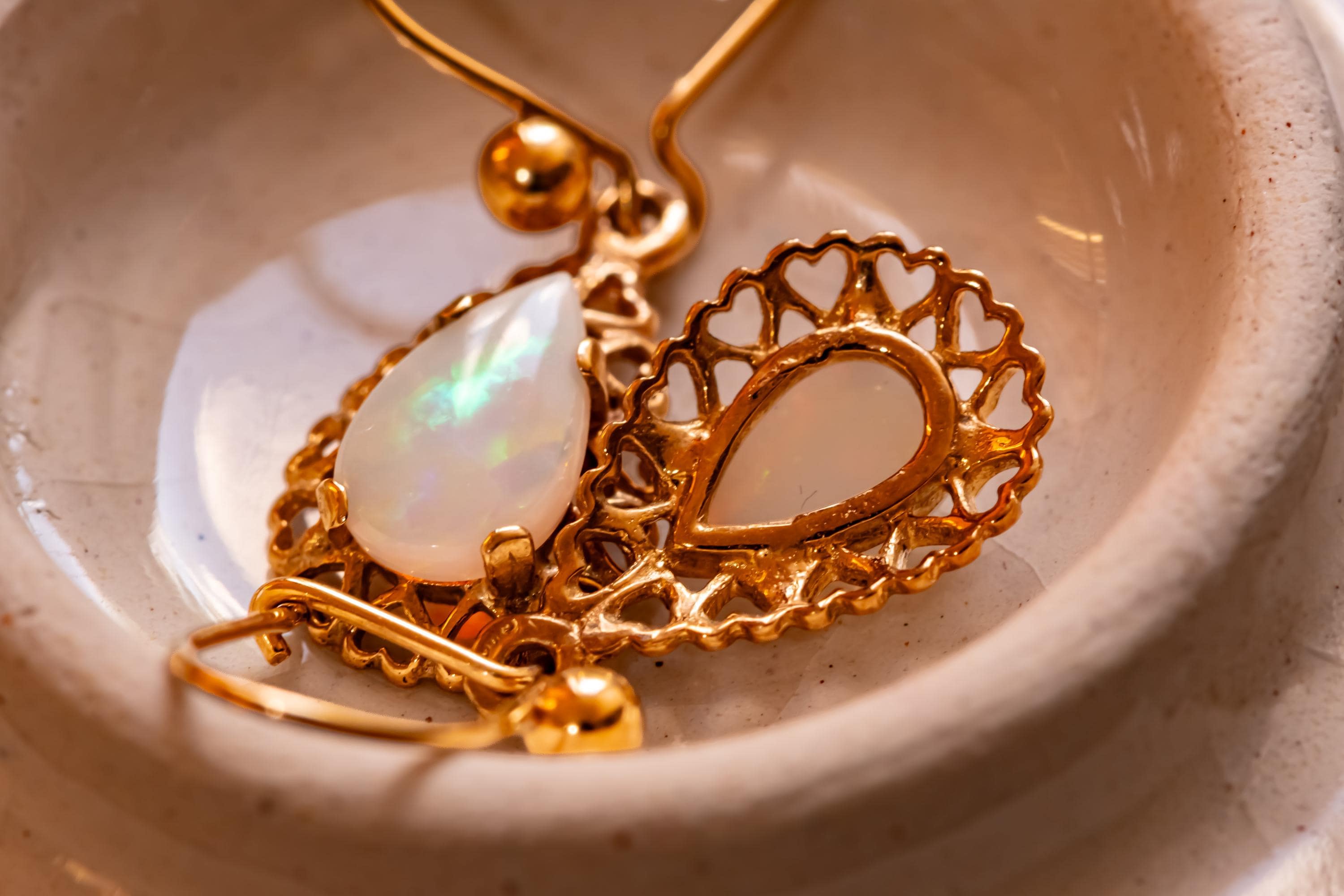 14ct Gold Opal Teardrop Earrings. Delicate Filigree Dangle, Dark Academia Vintage Style, Shadow and Silver Victorian Aesthetic.