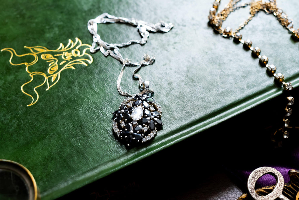 Vintage Sterling Silver Onyx Cluster Pendant, Twisted Chain, Gothic Statement Necklace