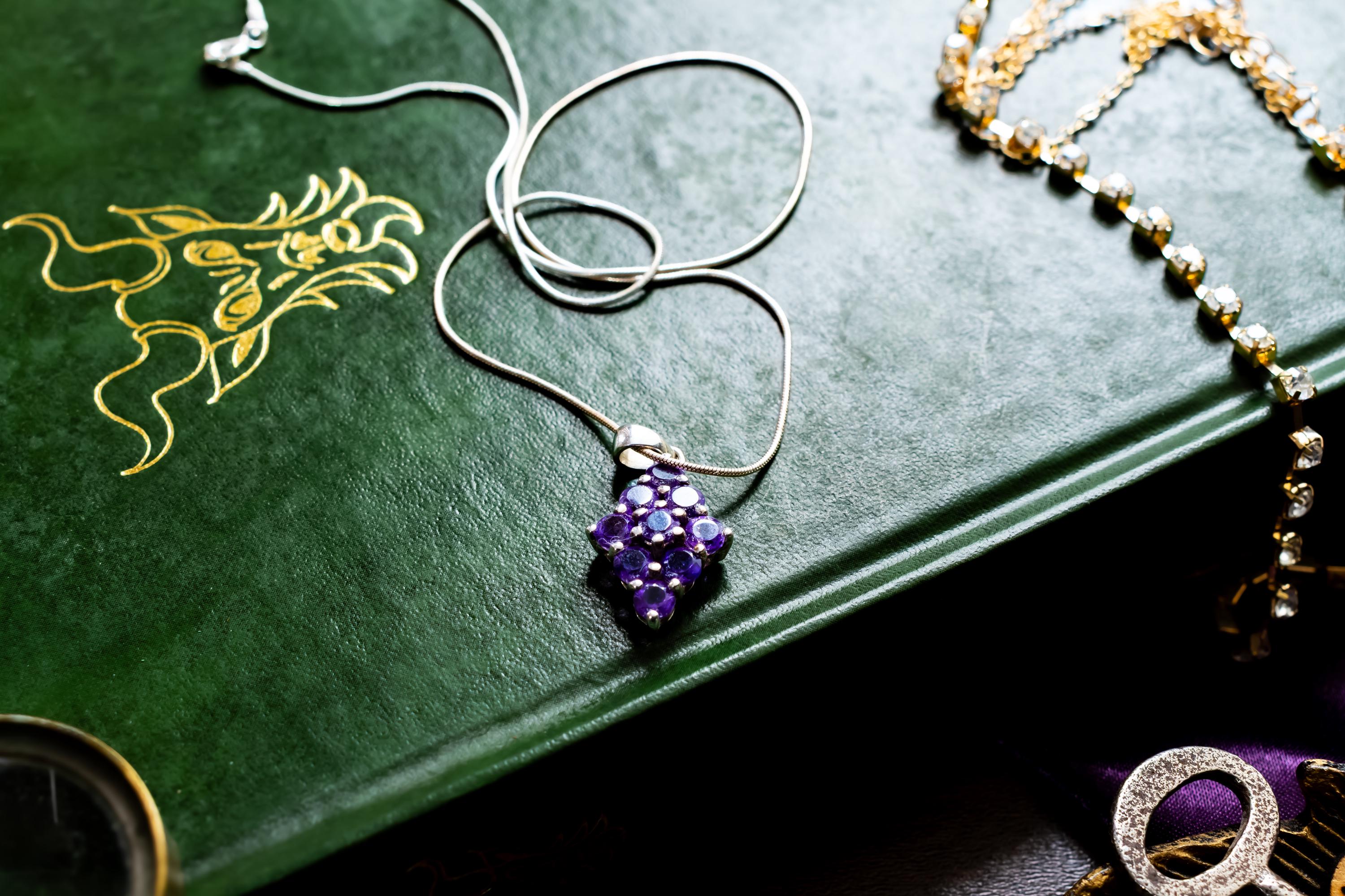 Vintage Sterling Silver Amethyst Cluster Pendant. Geometric Amulet Snake Chain.