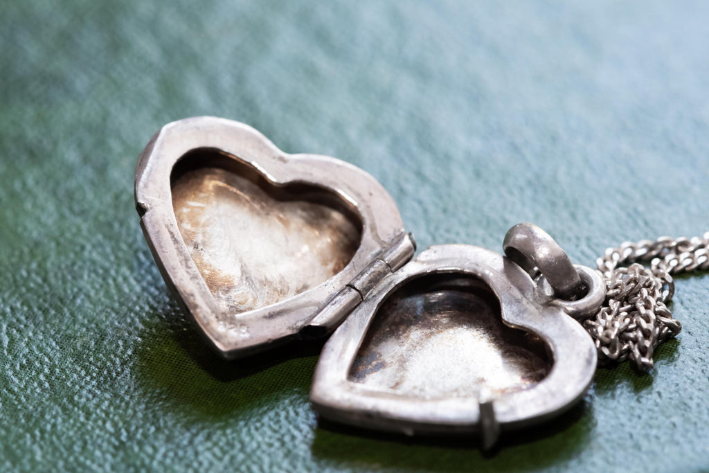 Sterling Silver Heart Locket Necklace, Teddy Bear Embossed Pendant, Vintage Keepsake Jewelry
