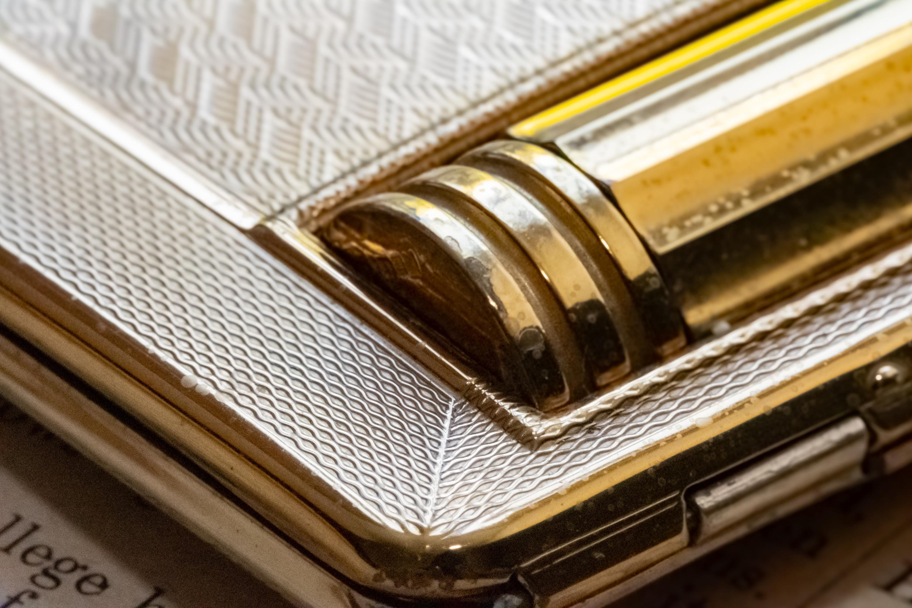 Vintage Kigu of London Gold Basketweave Carry-All Powder Compact with Lipstick Holder, NOS
