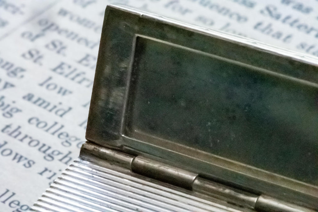 Vintage 800 Silver Engine-Turned Lipstick Holder, Carnelian Slide Button, Internal Mirror, Excellent