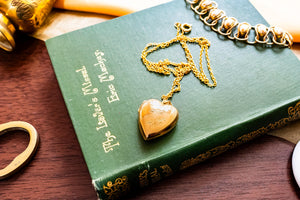 Antique 9ct Gold Back & Front Heart Engraved Locket