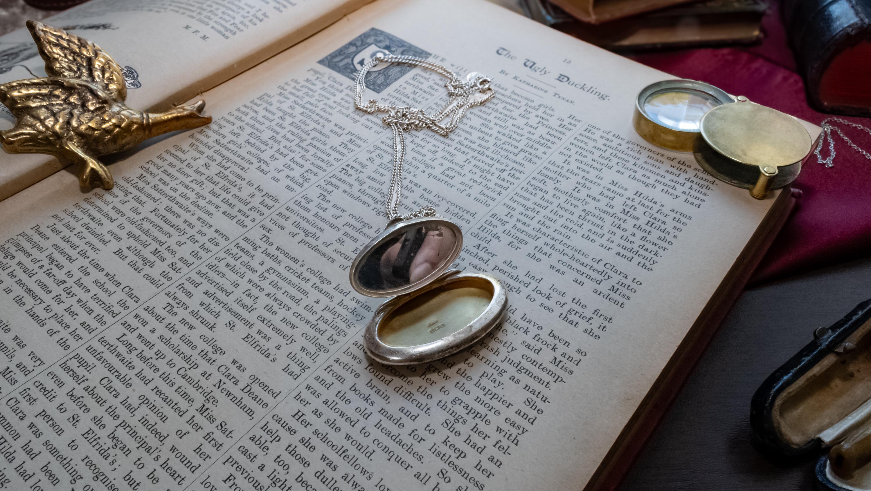 Antique Silver Pendant Compact Mirror Necklace, 19th Century