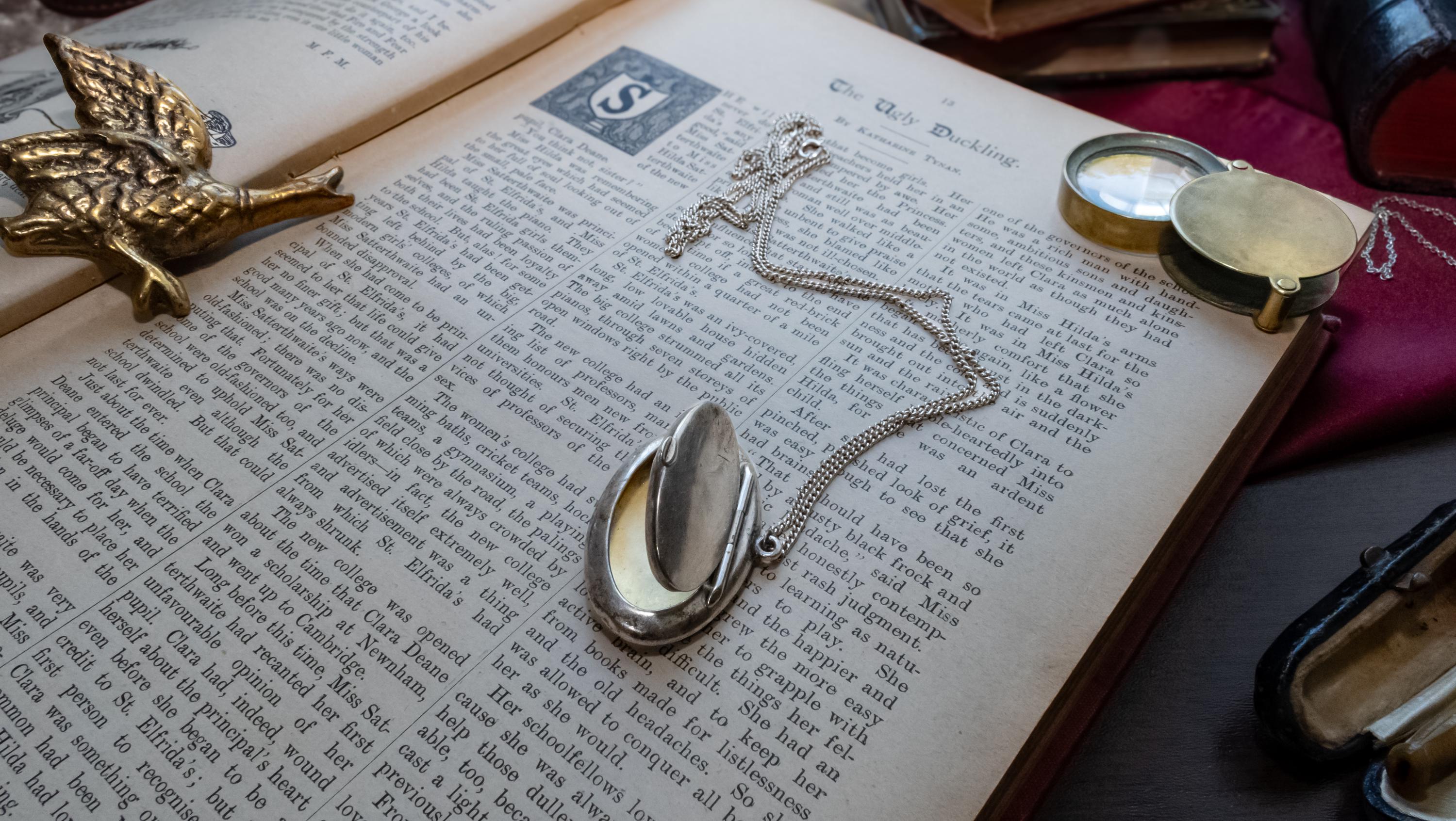 Antique Silver Pendant Compact Mirror Necklace, 19th Century