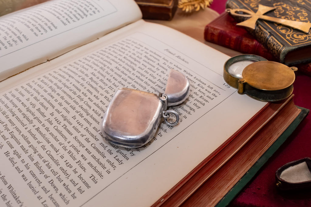 Antique 1906 Thomas Bishton Sterling Silver Vesta Case | Edwardian Match Safe