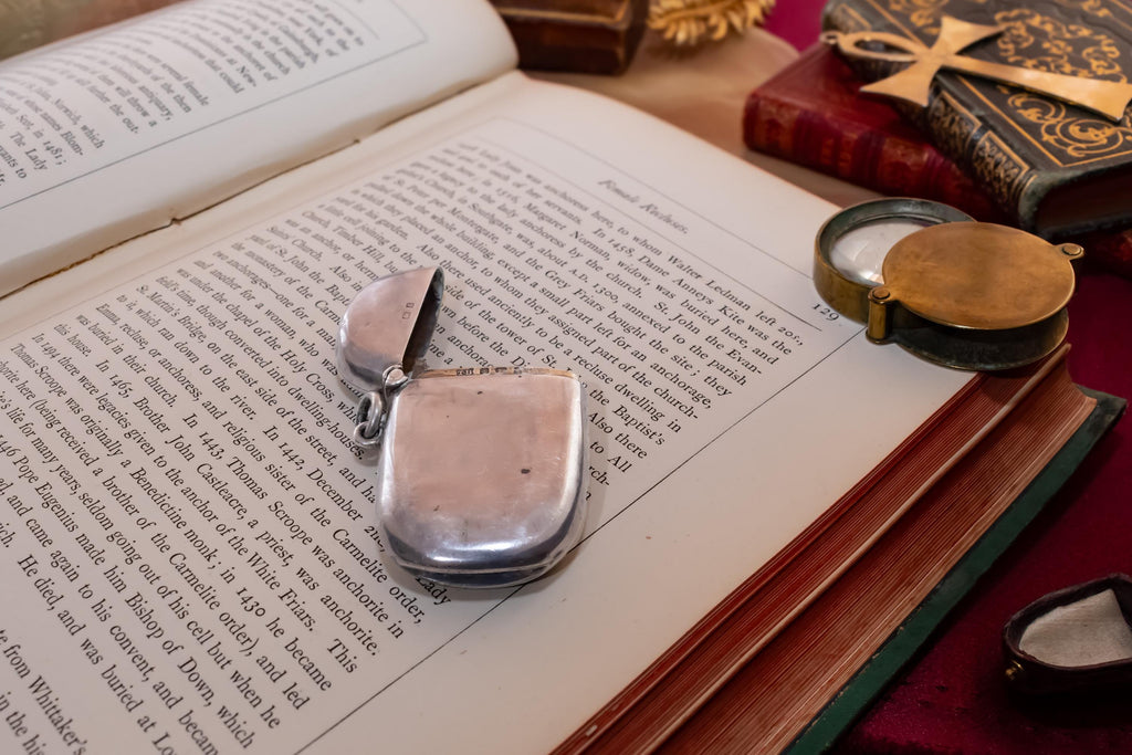 Antique 1906 Thomas Bishton Sterling Silver Vesta Case | Edwardian Match Safe